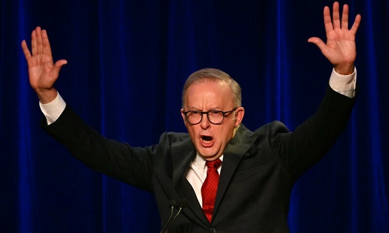 Left-leaning PM triumphs
